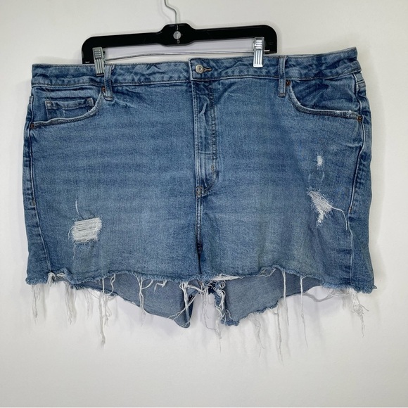 Old Navy OG Straight Jean Shorts in Size 26 - Picture 1 of 6